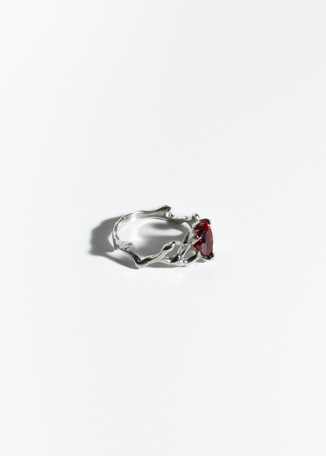 H2 cubic zirconia ring