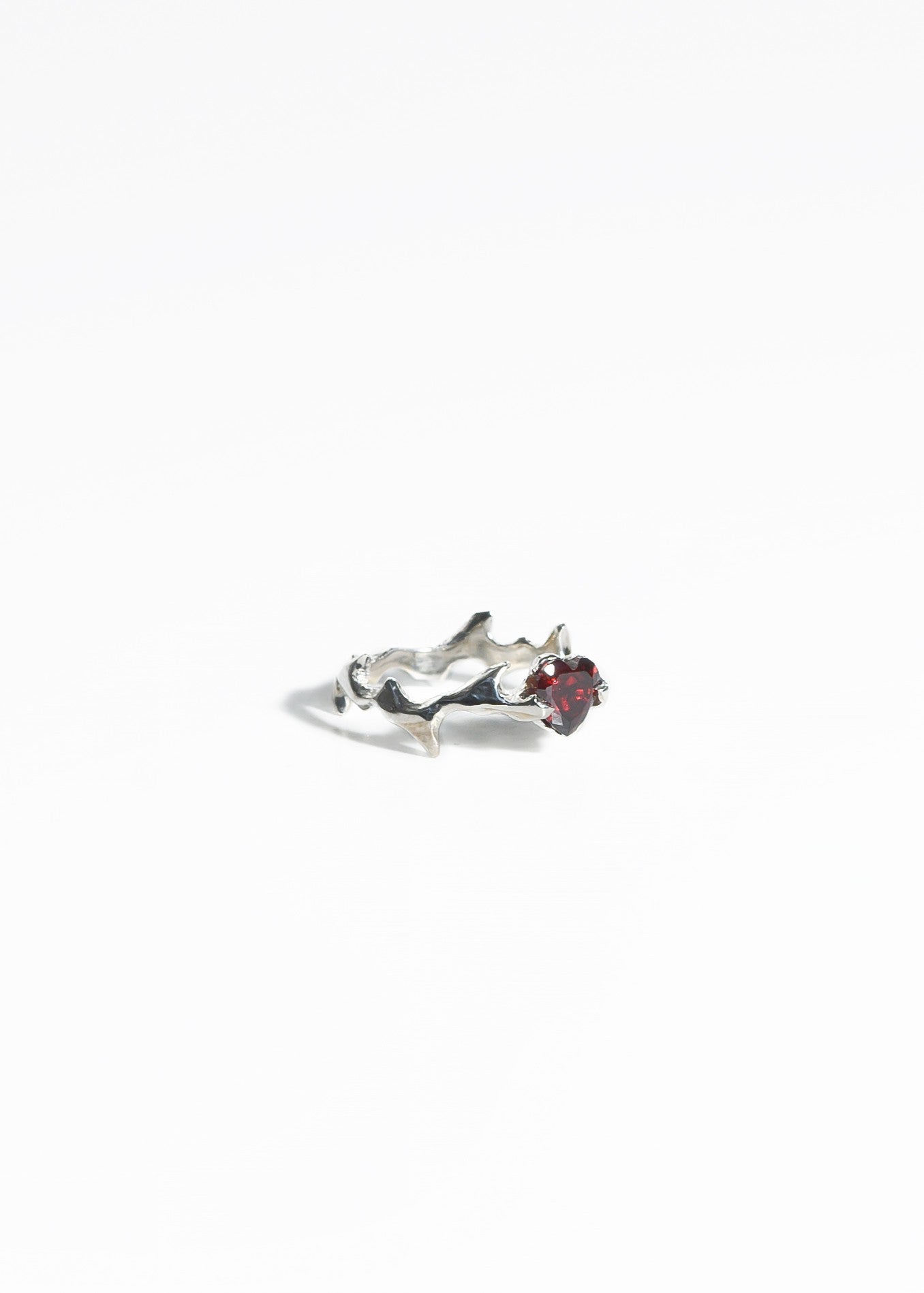 H1 cubic zirconia ring