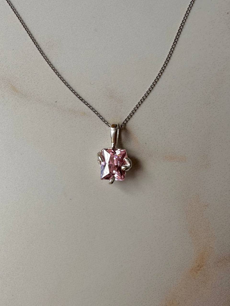 Cubic zirconia pendant