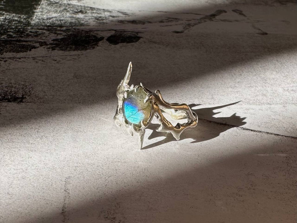 Labradorite ring