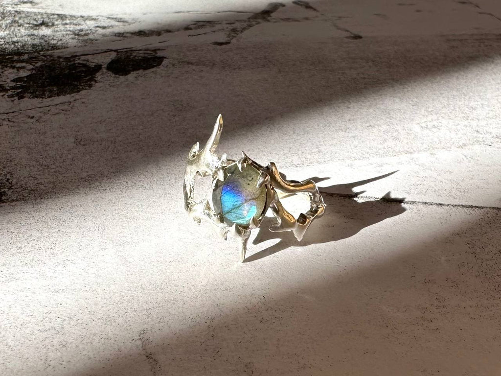 Labradorite ring