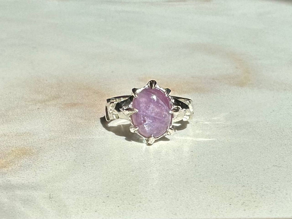 Sparkle amethyst ring
