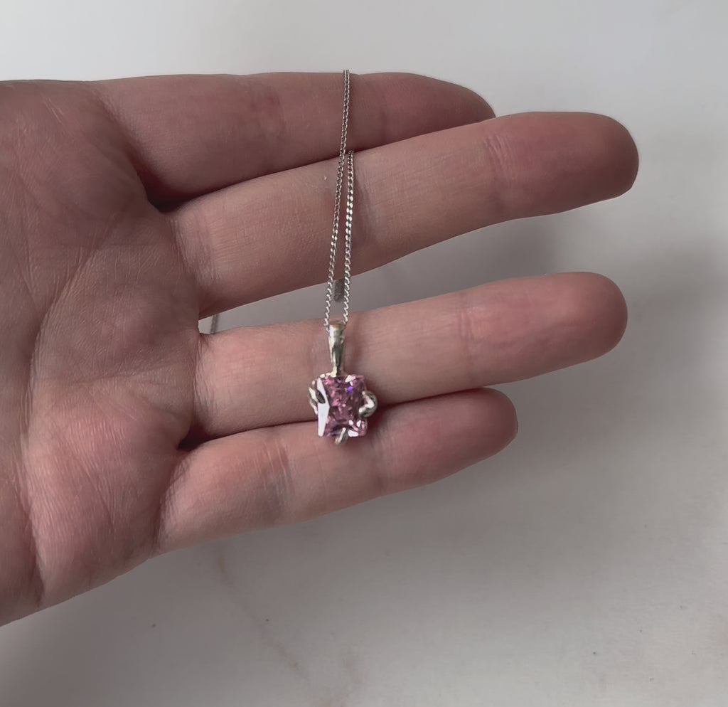 Cubic zirconia pendant