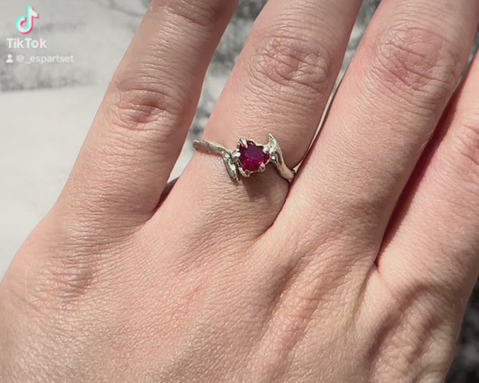 TB cubic zirconia ring